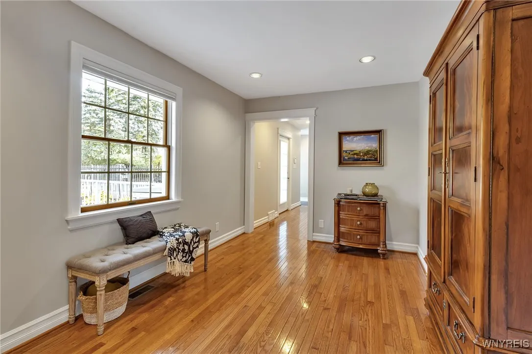 4 Old Hickory Court, Orchard Park, New York 14127, Orchard Park, New York 14127, 6 Bedrooms Bedrooms, 15 Rooms Rooms,5 BathroomsBathrooms,Residential,Closed,4 Old Hickory Court, Orchard Park, New York 14127,0,B1577080