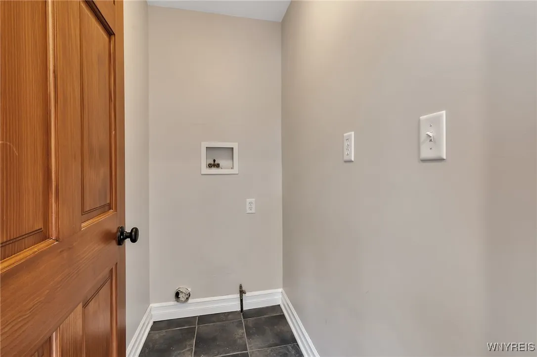 4 Old Hickory Court, Orchard Park, New York 14127, Orchard Park, New York 14127, 6 Bedrooms Bedrooms, 15 Rooms Rooms,5 BathroomsBathrooms,Residential,Closed,4 Old Hickory Court, Orchard Park, New York 14127,0,B1577080
