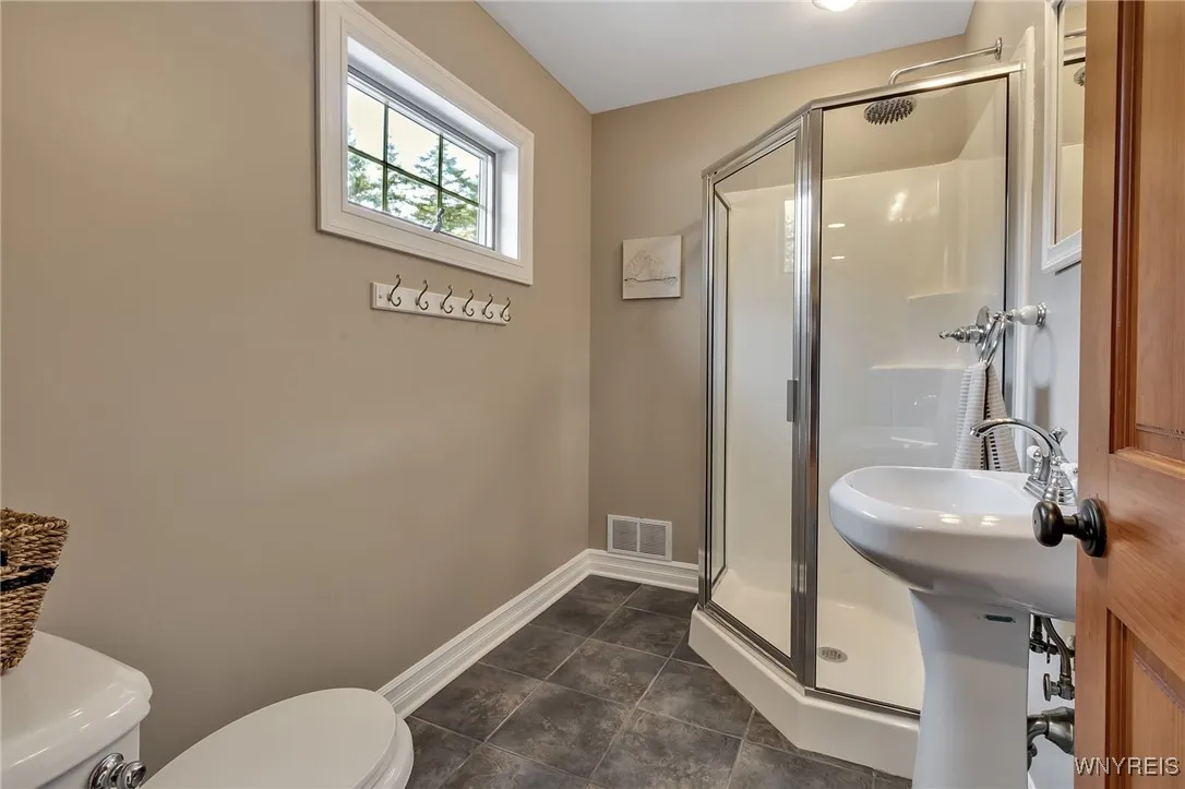 4 Old Hickory Court, Orchard Park, New York 14127, Orchard Park, New York 14127, 6 Bedrooms Bedrooms, 15 Rooms Rooms,5 BathroomsBathrooms,Residential,Closed,4 Old Hickory Court, Orchard Park, New York 14127,0,B1577080