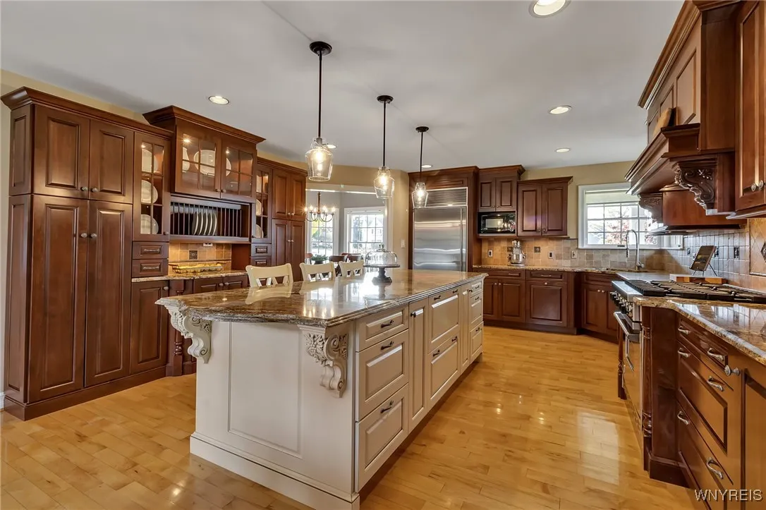 4 Old Hickory Court, Orchard Park, New York 14127, Orchard Park, New York 14127, 6 Bedrooms Bedrooms, 15 Rooms Rooms,5 BathroomsBathrooms,Residential,Closed,4 Old Hickory Court, Orchard Park, New York 14127,0,B1577080