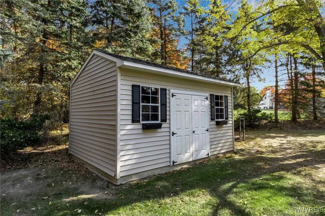 4 Old Hickory Court, Orchard Park, New York 14127, Orchard Park, New York 14127, 6 Bedrooms Bedrooms, 15 Rooms Rooms,5 BathroomsBathrooms,Residential,Closed,4 Old Hickory Court, Orchard Park, New York 14127,0,B1577080