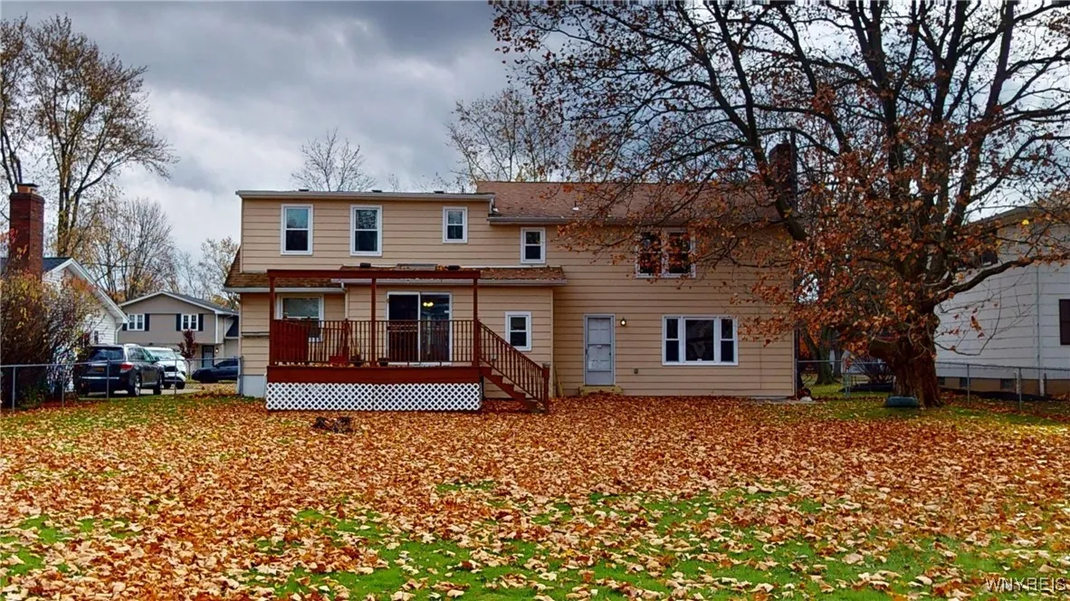 71 Pin Oak Circle, Grand Island, New York 14072, Grand Island, New York 14072, 5 Bedrooms Bedrooms, 10 Rooms Rooms,2 BathroomsBathrooms,Residential,Closed,71 Pin Oak Circle, Grand Island, New York 14072,0,B1577166