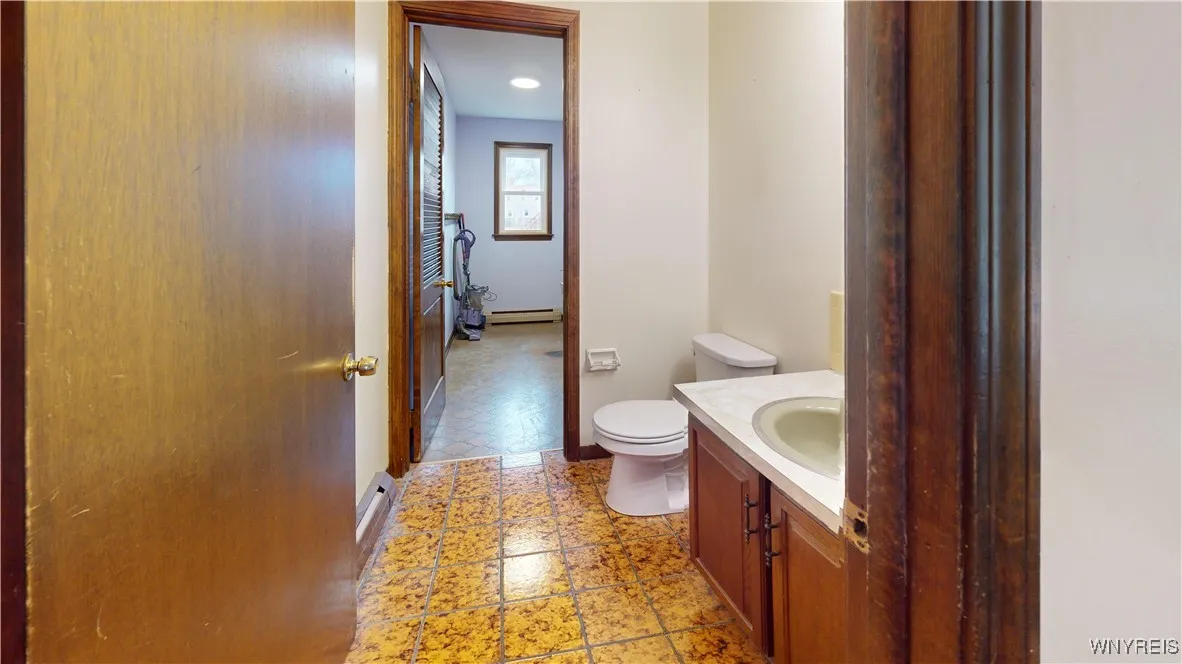 71 Pin Oak Circle, Grand Island, New York 14072, Grand Island, New York 14072, 5 Bedrooms Bedrooms, 10 Rooms Rooms,2 BathroomsBathrooms,Residential,Closed,71 Pin Oak Circle, Grand Island, New York 14072,0,B1577166