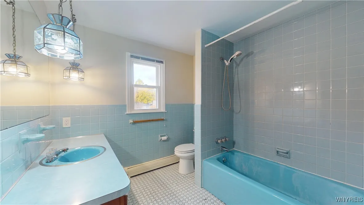 71 Pin Oak Circle, Grand Island, New York 14072, Grand Island, New York 14072, 5 Bedrooms Bedrooms, 10 Rooms Rooms,2 BathroomsBathrooms,Residential,Closed,71 Pin Oak Circle, Grand Island, New York 14072,0,B1577166