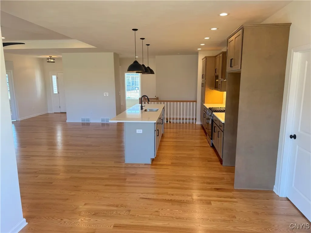 8538 Angus Path, Cicero, New York 13039, Cicero, New York 13039, 3 Bedrooms Bedrooms, 6 Rooms Rooms,2 BathroomsBathrooms,Residential,Closed,8538 Angus Path, Cicero, New York 13039,0,S1577320