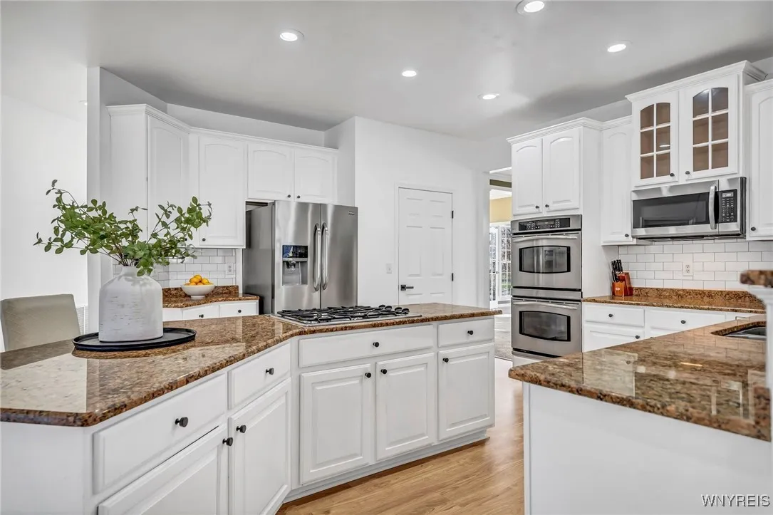 80 Graystone Lane, Orchard Park, New York 14127, Orchard Park, New York 14127, 4 Bedrooms Bedrooms, 14 Rooms Rooms,2 BathroomsBathrooms,Residential,Closed,80 Graystone Lane, Orchard Park, New York 14127,0,B1577056