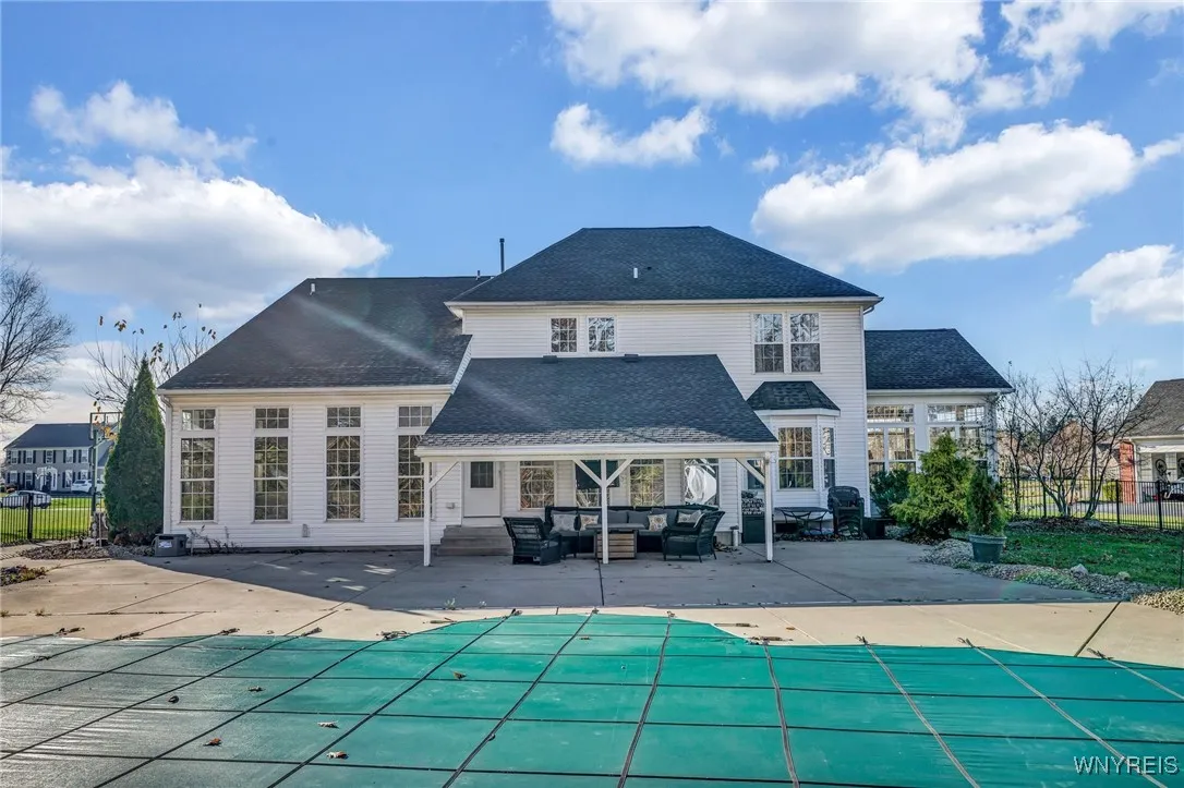 80 Graystone Lane, Orchard Park, New York 14127, Orchard Park, New York 14127, 4 Bedrooms Bedrooms, 14 Rooms Rooms,2 BathroomsBathrooms,Residential,Closed,80 Graystone Lane, Orchard Park, New York 14127,0,B1577056