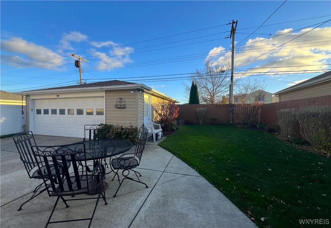 249 Abbington Avenue, Tonawanda-town, New York 142, Tonawanda, New York 14223, 3 Bedrooms Bedrooms, 6 Rooms Rooms,2 BathroomsBathrooms,Residential,Closed,249 Abbington Avenue, Tonawanda-town, New York 142,0,B1577385