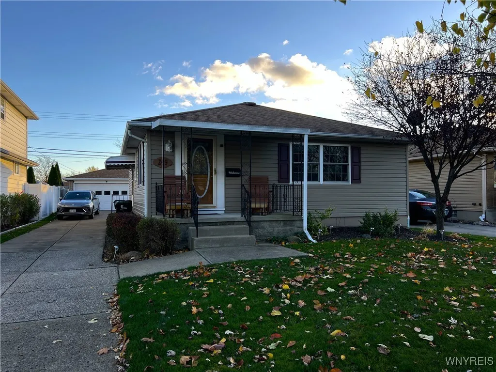 249 Abbington Avenue, Tonawanda-town, New York 142, Tonawanda, New York 14223, 3 Bedrooms Bedrooms, 6 Rooms Rooms,2 BathroomsBathrooms,Residential,Closed,249 Abbington Avenue, Tonawanda-town, New York 142,0,B1577385