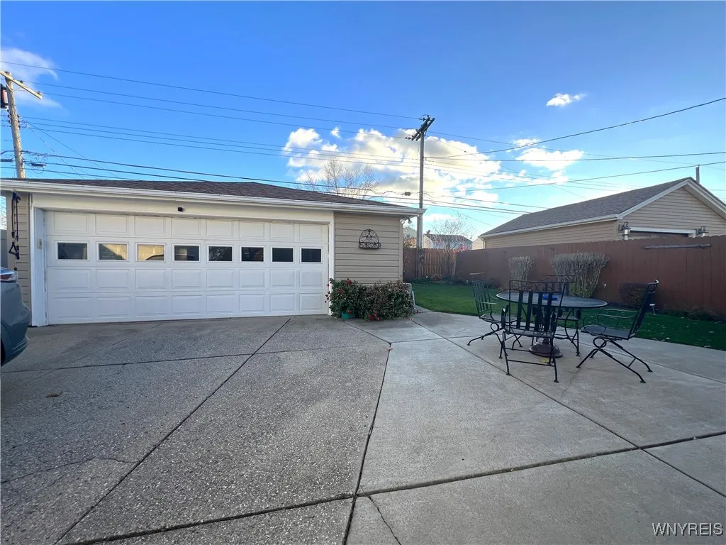 249 Abbington Avenue, Tonawanda-town, New York 142, Tonawanda, New York 14223, 3 Bedrooms Bedrooms, 6 Rooms Rooms,2 BathroomsBathrooms,Residential,Closed,249 Abbington Avenue, Tonawanda-town, New York 142,0,B1577385