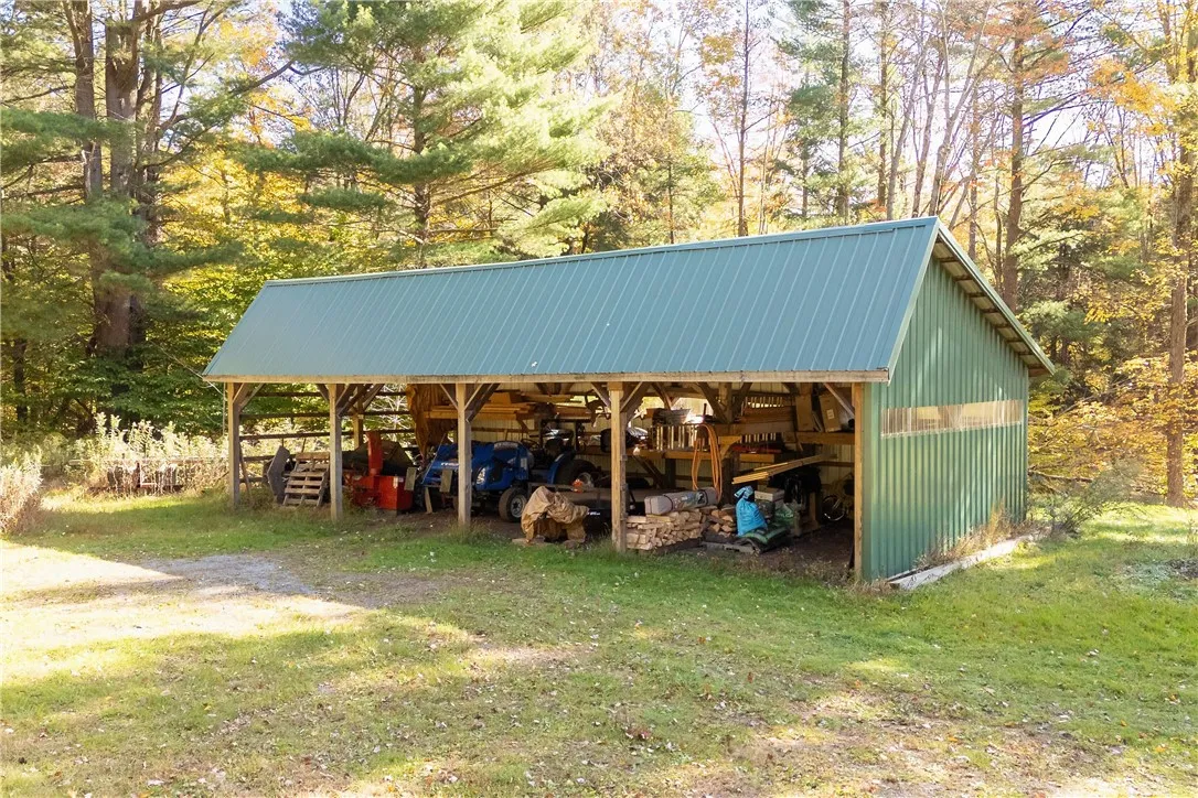 171 Oak Tree Lane, Bainbridge, New York 13733, Bainbridge, New York 13733, 4 Bedrooms Bedrooms, 10 Rooms Rooms,2 BathroomsBathrooms,Residential,Closed,171 Oak Tree Lane, Bainbridge, New York 13733,0,R1573616