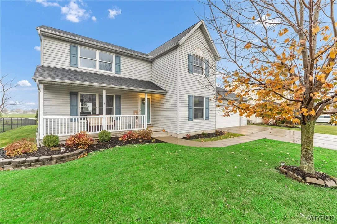 40 Rebecca Way, West Seneca, New York 14224, West Seneca, New York 14224, 4 Bedrooms Bedrooms, 8 Rooms Rooms,1 BathroomBathrooms,Residential,Closed,40 Rebecca Way, West Seneca, New York 14224,0,B1577312