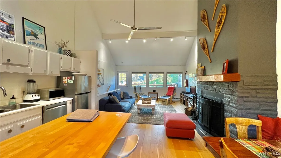 kitchen to living room