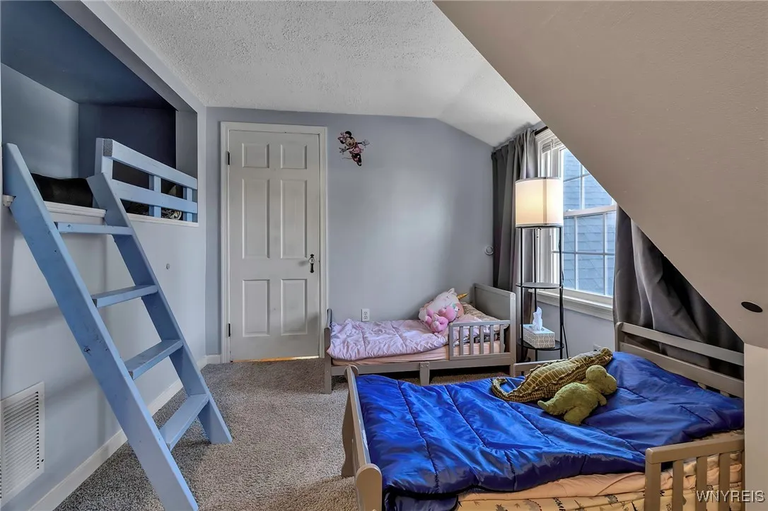 4277 Wildwood Drive, Clarence, New York 14221, Clarence, New York 14221, 4 Bedrooms Bedrooms, 8 Rooms Rooms,2 BathroomsBathrooms,Residential,Closed,4277 Wildwood Drive, Clarence, New York 14221,0,B1577618