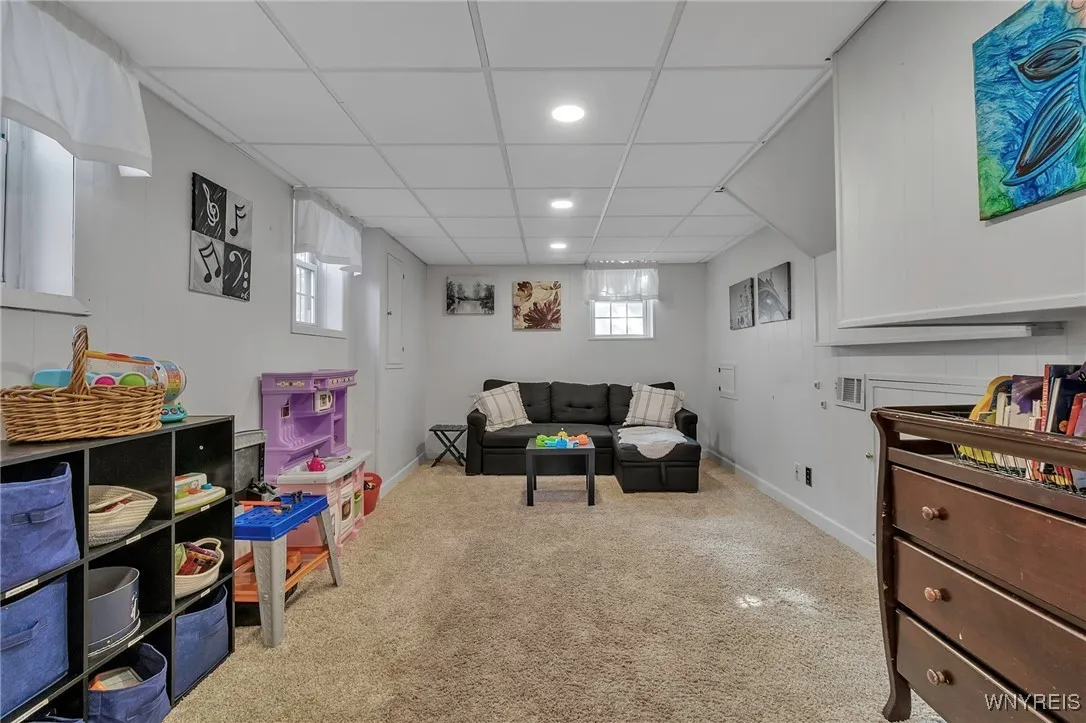 4277 Wildwood Drive, Clarence, New York 14221, Clarence, New York 14221, 4 Bedrooms Bedrooms, 8 Rooms Rooms,2 BathroomsBathrooms,Residential,Closed,4277 Wildwood Drive, Clarence, New York 14221,0,B1577618
