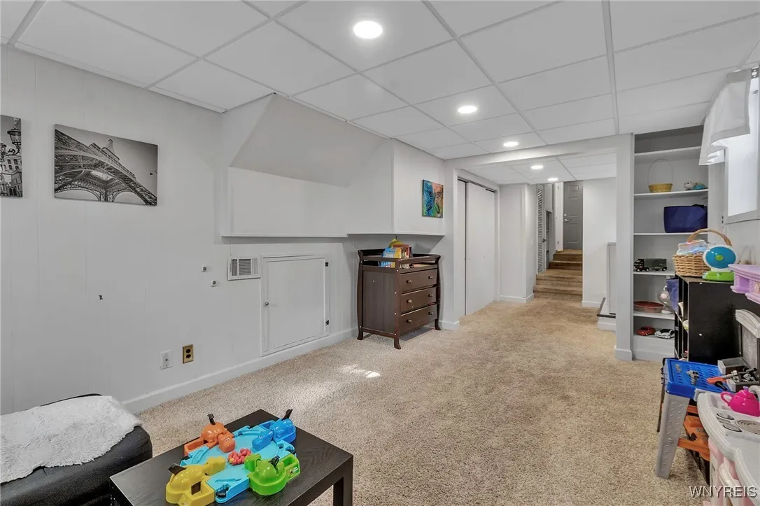 4277 Wildwood Drive, Clarence, New York 14221, Clarence, New York 14221, 4 Bedrooms Bedrooms, 8 Rooms Rooms,2 BathroomsBathrooms,Residential,Closed,4277 Wildwood Drive, Clarence, New York 14221,0,B1577618