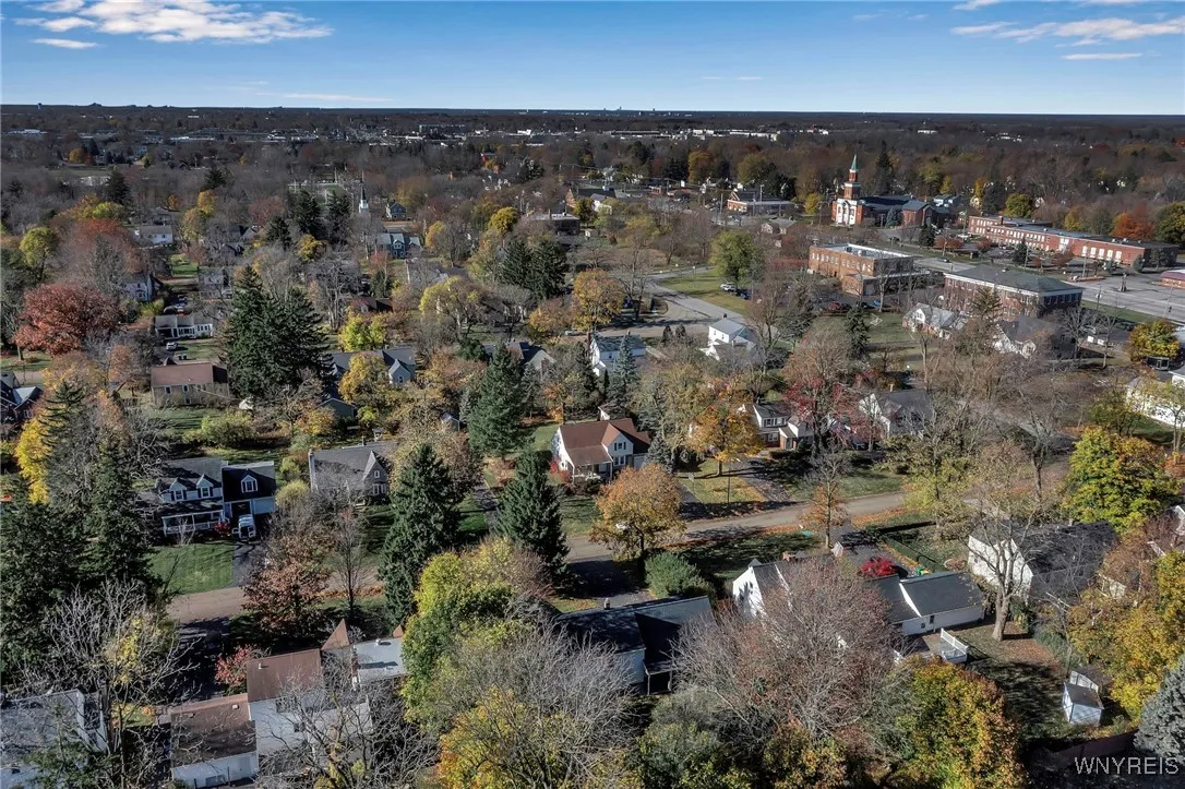 4277 Wildwood Drive, Clarence, New York 14221, Clarence, New York 14221, 4 Bedrooms Bedrooms, 8 Rooms Rooms,2 BathroomsBathrooms,Residential,Closed,4277 Wildwood Drive, Clarence, New York 14221,0,B1577618