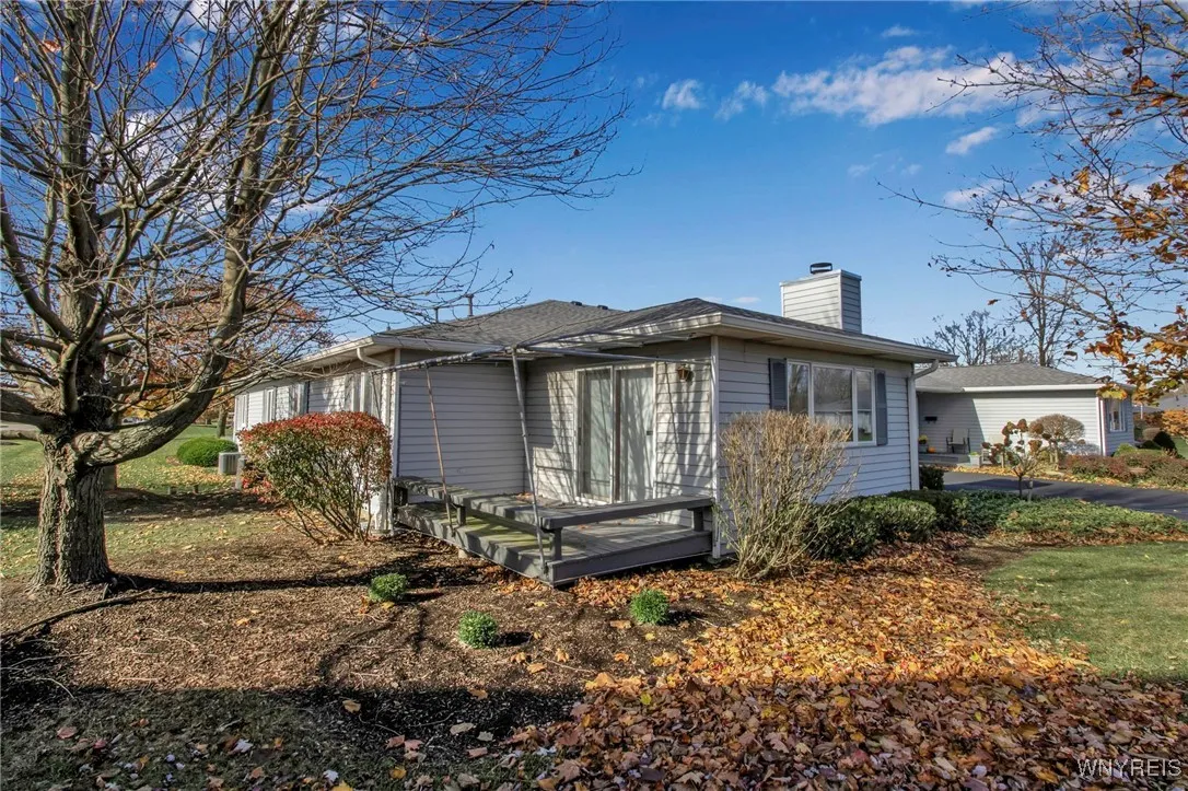 5861 Goodrich Road 3d, Clarence, New York 14032, Clarence, New York 14032, 2 Bedrooms Bedrooms, 10 Rooms Rooms,2 BathroomsBathrooms,Residential,Closed,5861 Goodrich Road 3d, Clarence, New York 14032,0,B1577516