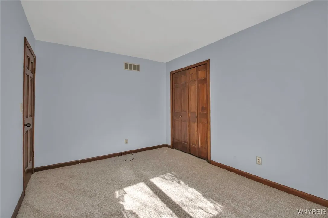 5861 Goodrich Road 3d, Clarence, New York 14032, Clarence, New York 14032, 2 Bedrooms Bedrooms, 10 Rooms Rooms,2 BathroomsBathrooms,Residential,Closed,5861 Goodrich Road 3d, Clarence, New York 14032,0,B1577516
