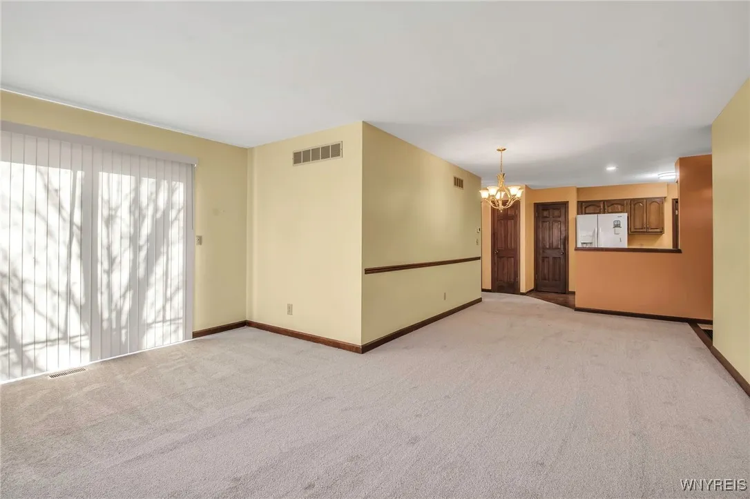 5861 Goodrich Road 3d, Clarence, New York 14032, Clarence, New York 14032, 2 Bedrooms Bedrooms, 10 Rooms Rooms,2 BathroomsBathrooms,Residential,Closed,5861 Goodrich Road 3d, Clarence, New York 14032,0,B1577516