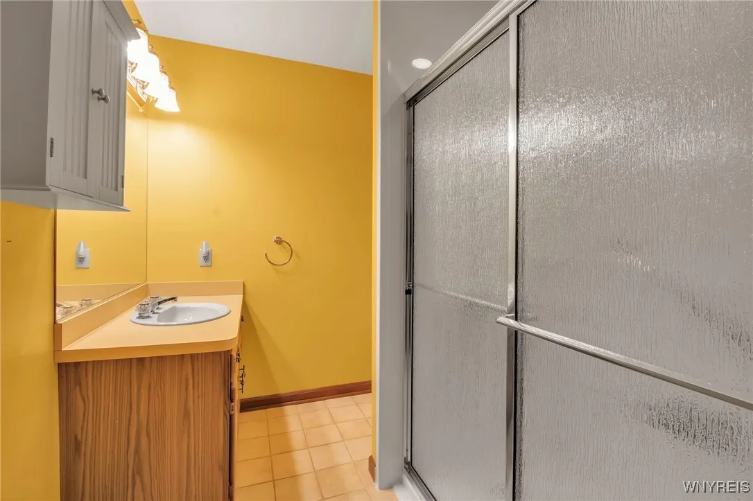 5861 Goodrich Road 3d, Clarence, New York 14032, Clarence, New York 14032, 2 Bedrooms Bedrooms, 10 Rooms Rooms,2 BathroomsBathrooms,Residential,Closed,5861 Goodrich Road 3d, Clarence, New York 14032,0,B1577516