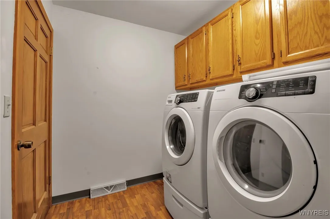 5861 Goodrich Road 3d, Clarence, New York 14032, Clarence, New York 14032, 2 Bedrooms Bedrooms, 10 Rooms Rooms,2 BathroomsBathrooms,Residential,Closed,5861 Goodrich Road 3d, Clarence, New York 14032,0,B1577516