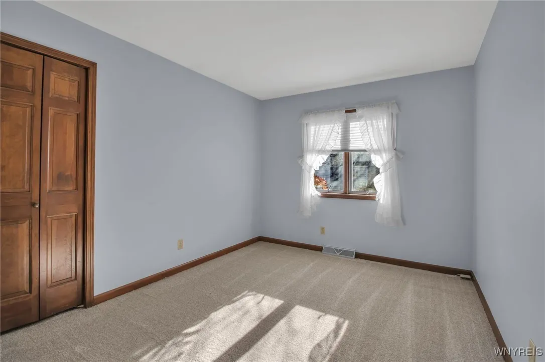 5861 Goodrich Road 3d, Clarence, New York 14032, Clarence, New York 14032, 2 Bedrooms Bedrooms, 10 Rooms Rooms,2 BathroomsBathrooms,Residential,Closed,5861 Goodrich Road 3d, Clarence, New York 14032,0,B1577516
