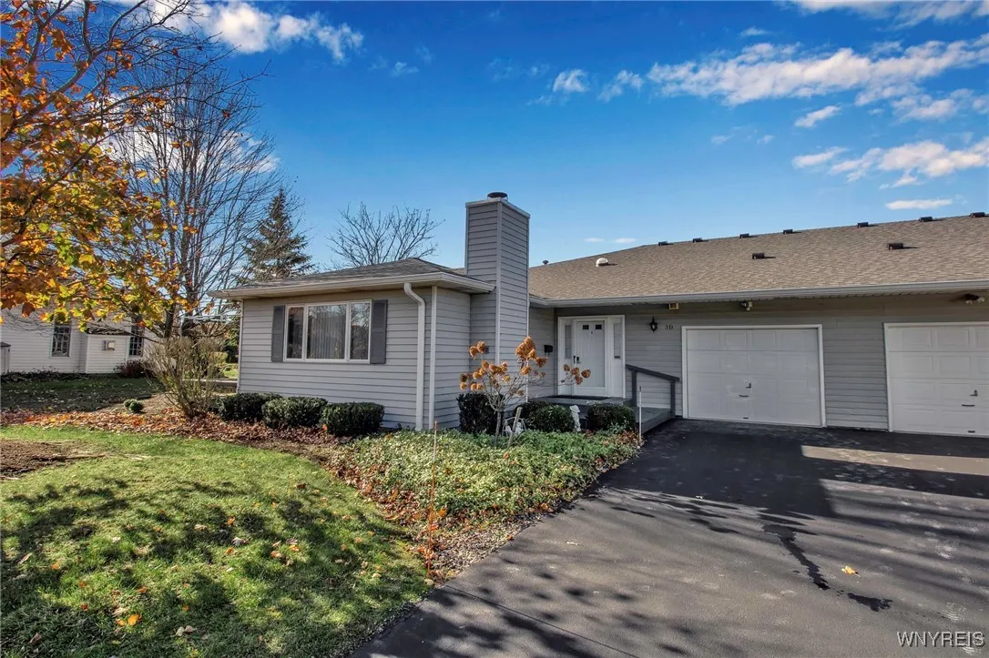 5861 Goodrich Road 3d, Clarence, New York 14032, Clarence, New York 14032, 2 Bedrooms Bedrooms, 10 Rooms Rooms,2 BathroomsBathrooms,Residential,Closed,5861 Goodrich Road 3d, Clarence, New York 14032,0,B1577516
