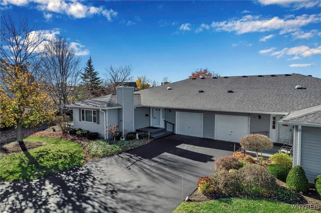 5861 Goodrich Road 3d, Clarence, New York 14032, Clarence, New York 14032, 2 Bedrooms Bedrooms, 10 Rooms Rooms,2 BathroomsBathrooms,Residential,Closed,5861 Goodrich Road 3d, Clarence, New York 14032,0,B1577516