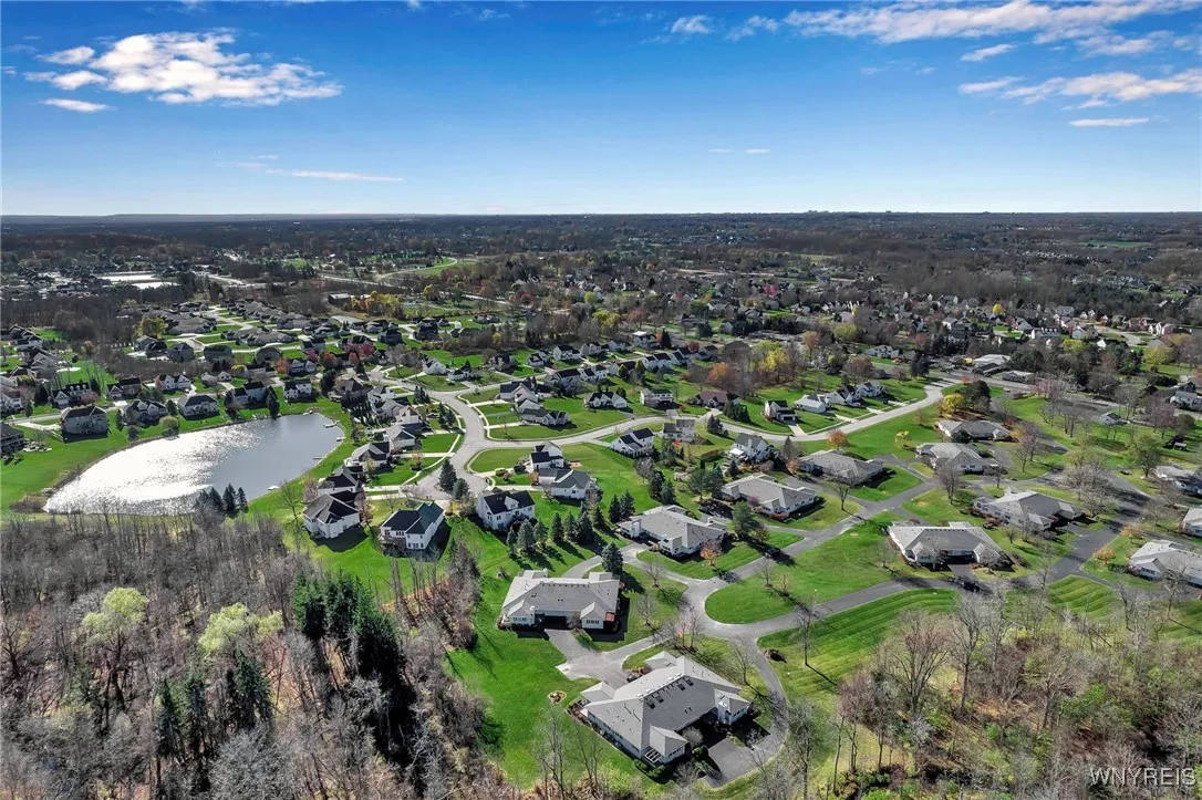 5861 Goodrich Road 3d, Clarence, New York 14032, Clarence, New York 14032, 2 Bedrooms Bedrooms, 10 Rooms Rooms,2 BathroomsBathrooms,Residential,Closed,5861 Goodrich Road 3d, Clarence, New York 14032,0,B1577516