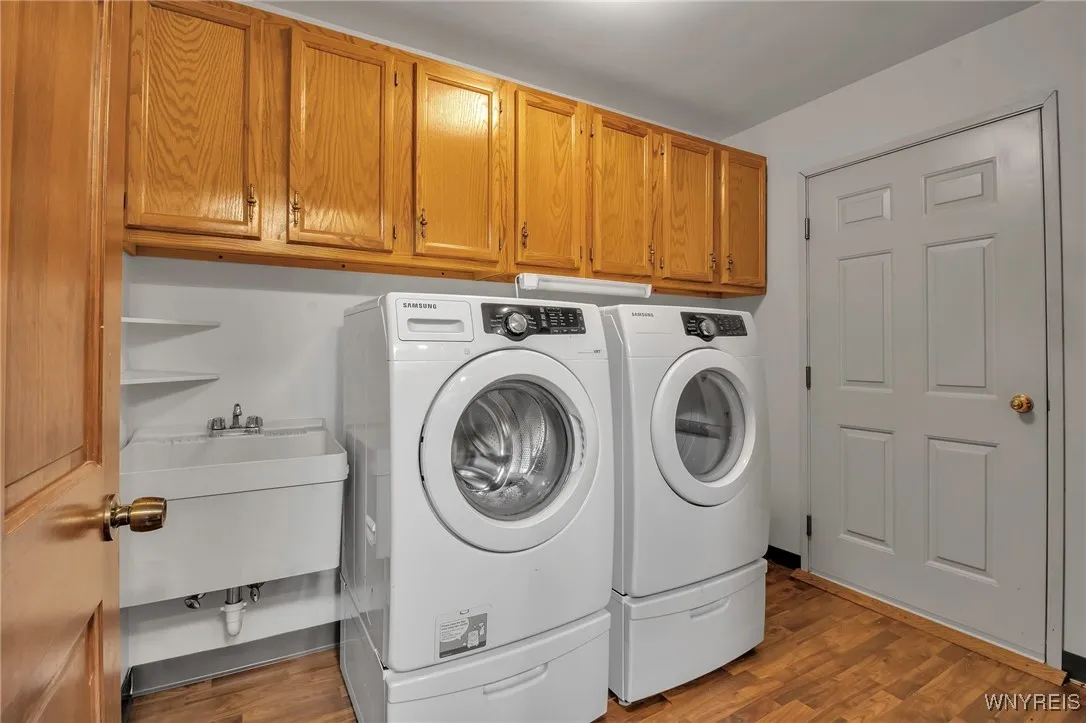 5861 Goodrich Road 3d, Clarence, New York 14032, Clarence, New York 14032, 2 Bedrooms Bedrooms, 10 Rooms Rooms,2 BathroomsBathrooms,Residential,Closed,5861 Goodrich Road 3d, Clarence, New York 14032,0,B1577516