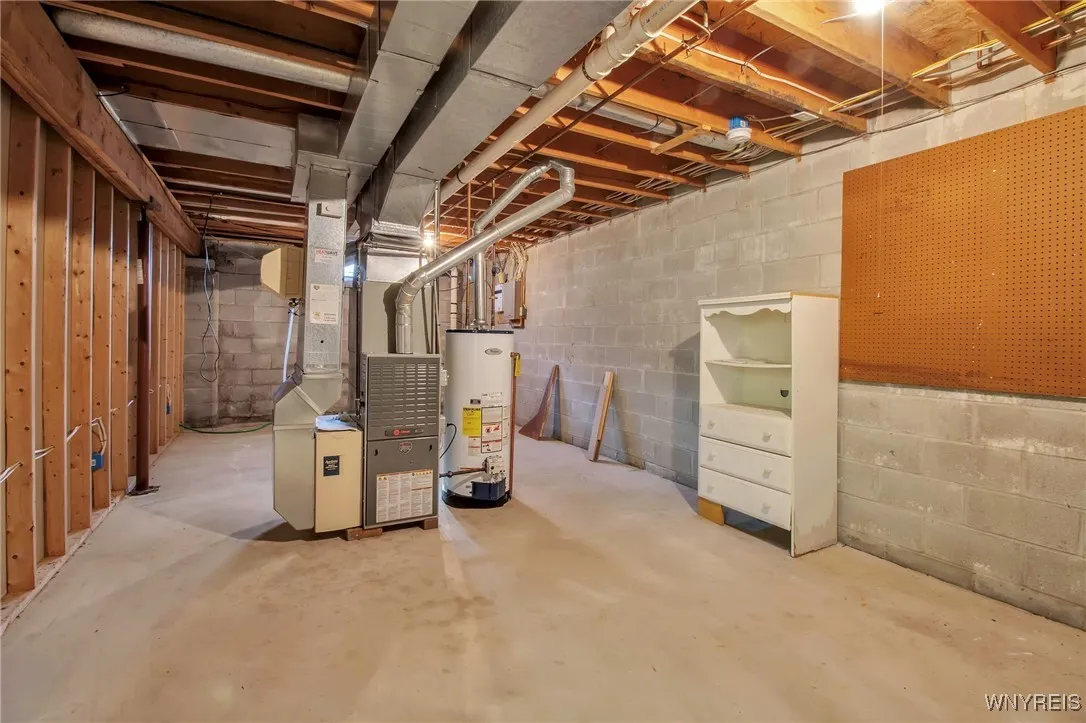 5861 Goodrich Road 3d, Clarence, New York 14032, Clarence, New York 14032, 2 Bedrooms Bedrooms, 10 Rooms Rooms,2 BathroomsBathrooms,Residential,Closed,5861 Goodrich Road 3d, Clarence, New York 14032,0,B1577516