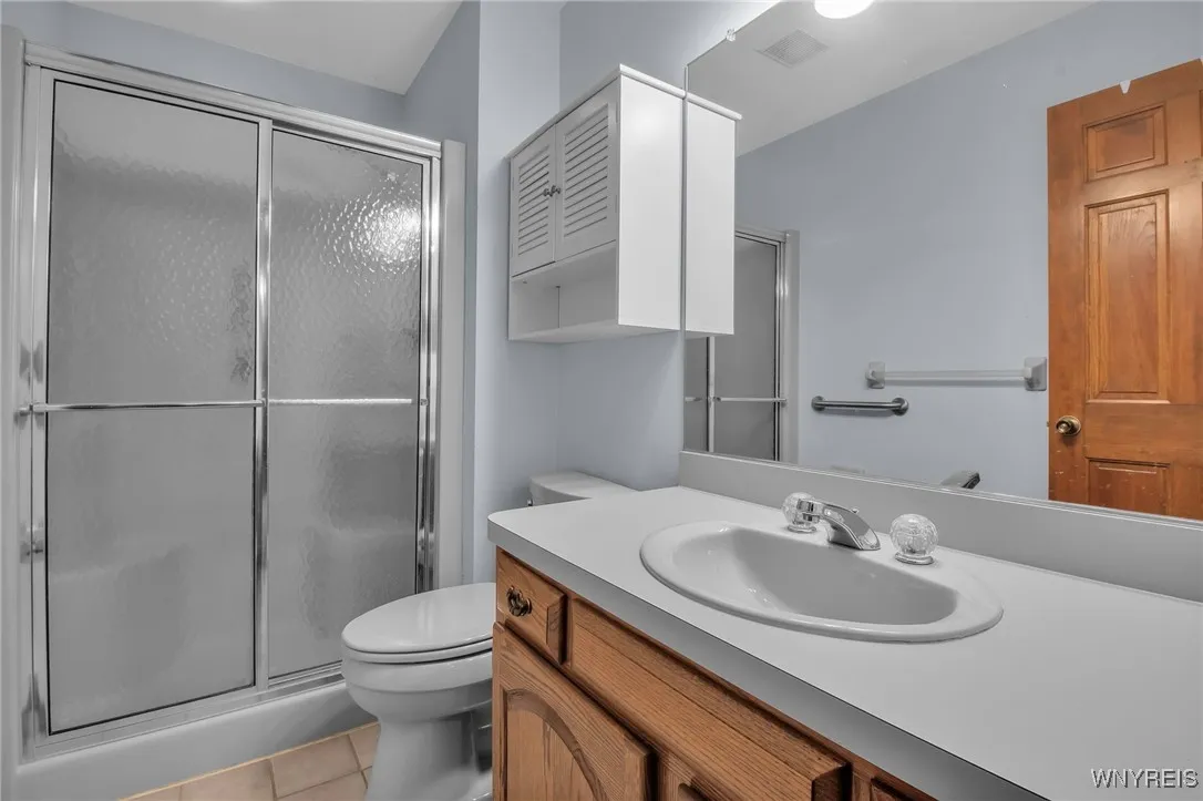 5861 Goodrich Road 3d, Clarence, New York 14032, Clarence, New York 14032, 2 Bedrooms Bedrooms, 10 Rooms Rooms,2 BathroomsBathrooms,Residential,Closed,5861 Goodrich Road 3d, Clarence, New York 14032,0,B1577516