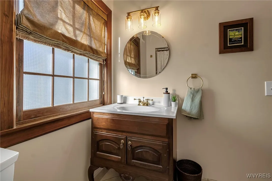 310 Parkdale Avenue, Aurora, New York 14052, Aurora, New York 14052, 3 Bedrooms Bedrooms, 8 Rooms Rooms,2 BathroomsBathrooms,Residential,Closed,310 Parkdale Avenue, Aurora, New York 14052,0,B1577669