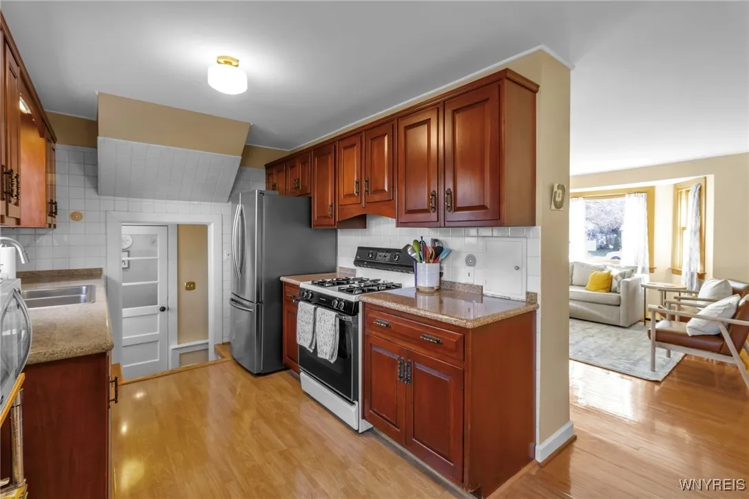 310 Parkdale Avenue, Aurora, New York 14052, Aurora, New York 14052, 3 Bedrooms Bedrooms, 8 Rooms Rooms,2 BathroomsBathrooms,Residential,Closed,310 Parkdale Avenue, Aurora, New York 14052,0,B1577669