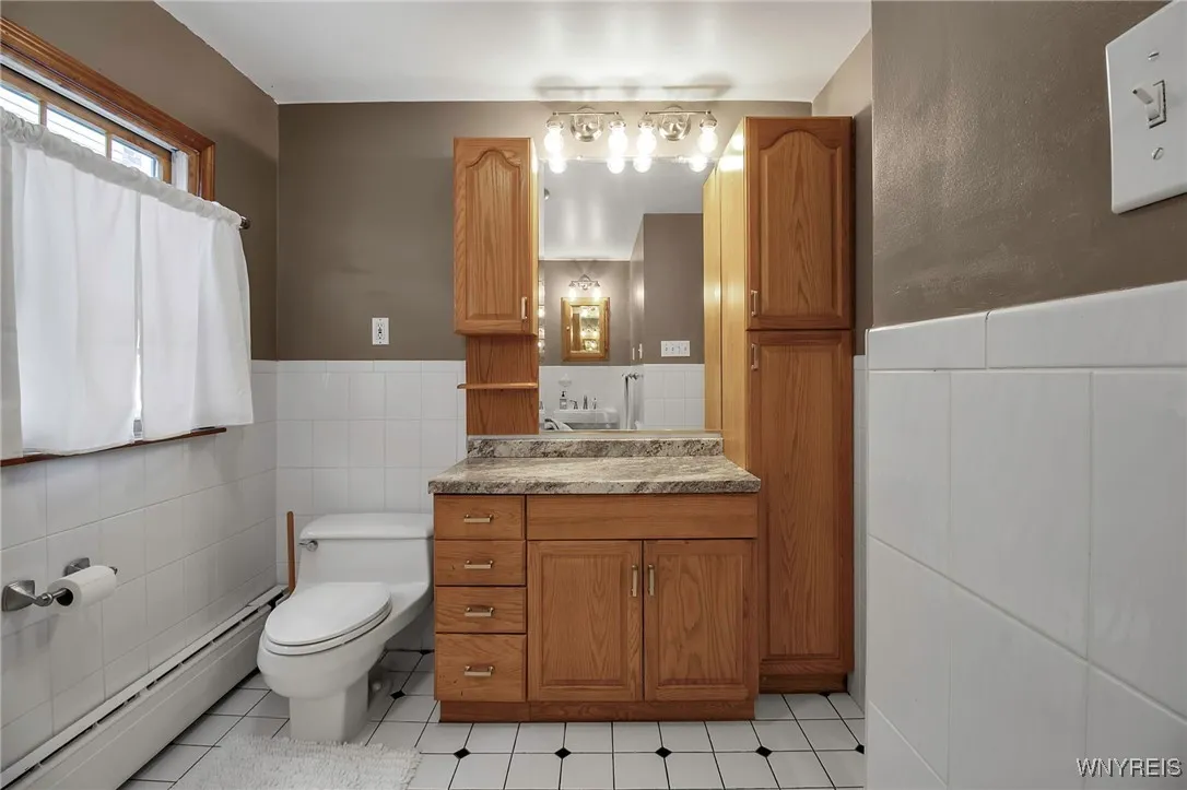 56 Wardman Road, Tonawanda-town, New York 14217, Tonawanda, New York 14217, 3 Bedrooms Bedrooms, 8 Rooms Rooms,1 BathroomBathrooms,Residential,Closed,56 Wardman Road, Tonawanda-town, New York 14217,0,B1577436