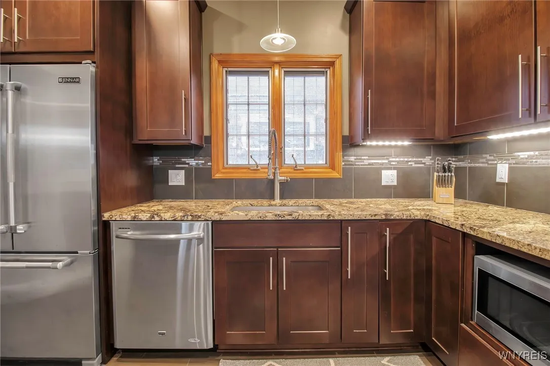 56 Wardman Road, Tonawanda-town, New York 14217, Tonawanda, New York 14217, 3 Bedrooms Bedrooms, 8 Rooms Rooms,1 BathroomBathrooms,Residential,Closed,56 Wardman Road, Tonawanda-town, New York 14217,0,B1577436
