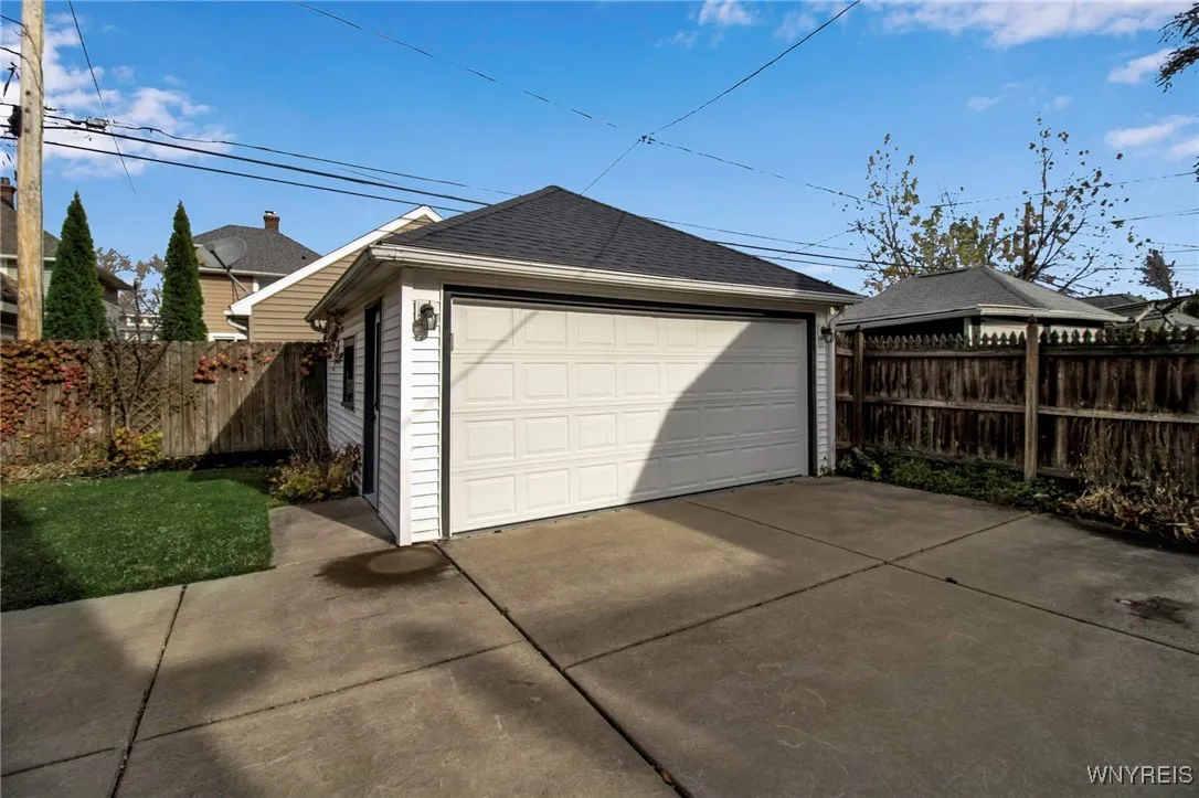 56 Wardman Road, Tonawanda-town, New York 14217, Tonawanda, New York 14217, 3 Bedrooms Bedrooms, 8 Rooms Rooms,1 BathroomBathrooms,Residential,Closed,56 Wardman Road, Tonawanda-town, New York 14217,0,B1577436