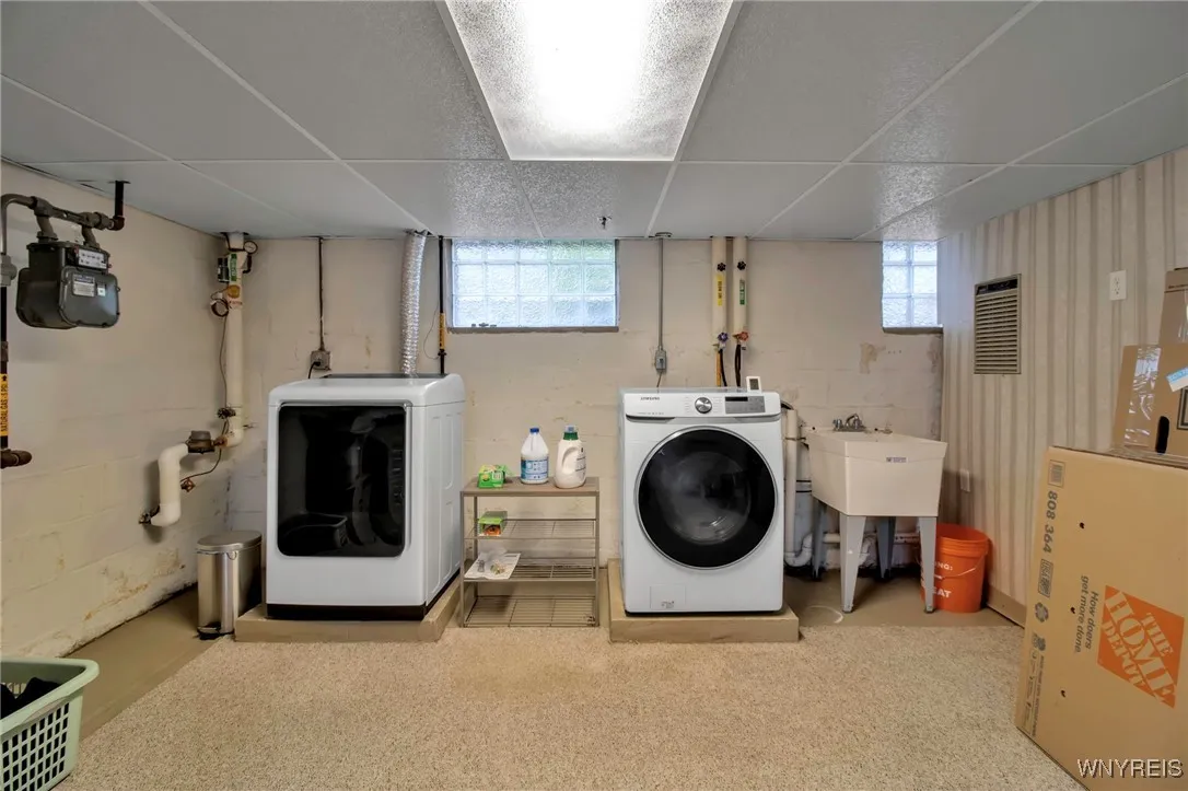 56 Wardman Road, Tonawanda-town, New York 14217, Tonawanda, New York 14217, 3 Bedrooms Bedrooms, 8 Rooms Rooms,1 BathroomBathrooms,Residential,Closed,56 Wardman Road, Tonawanda-town, New York 14217,0,B1577436