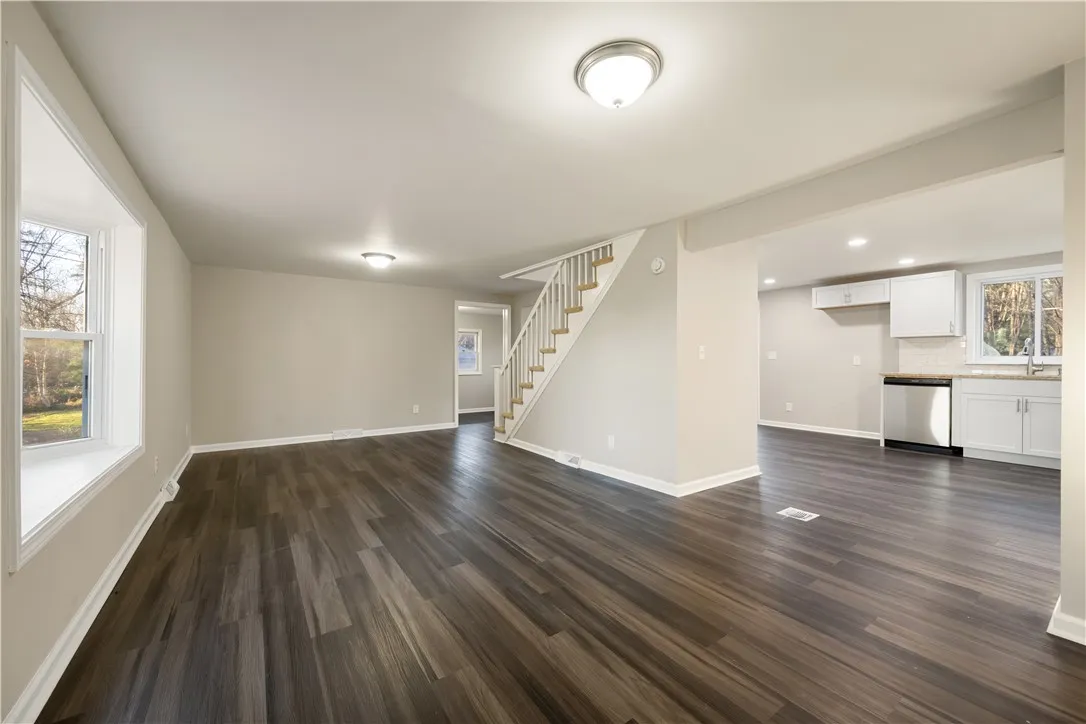 22 Gillespie Road, Volney, New York 13069, Volney, New York 13069, 4 Bedrooms Bedrooms, 7 Rooms Rooms,1 BathroomBathrooms,Residential,Closed,22 Gillespie Road, Volney, New York 13069,0,R1577739