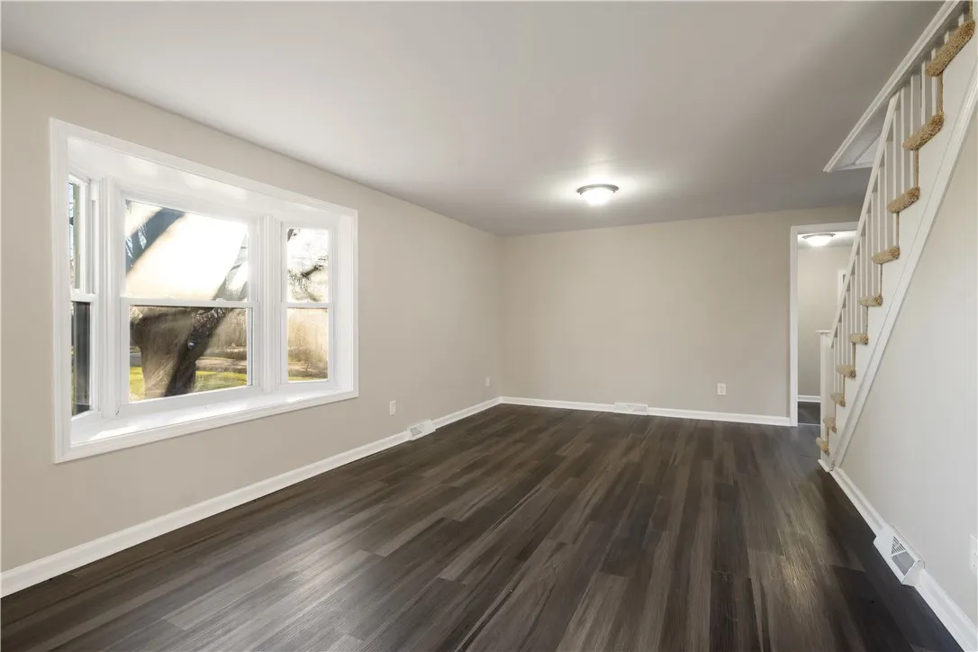 22 Gillespie Road, Volney, New York 13069, Volney, New York 13069, 4 Bedrooms Bedrooms, 7 Rooms Rooms,1 BathroomBathrooms,Residential,Closed,22 Gillespie Road, Volney, New York 13069,0,R1577739