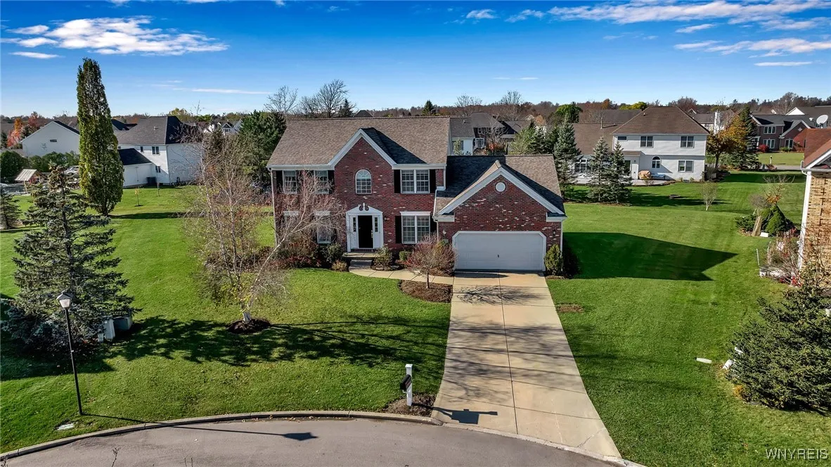 8618 Meadow Creek Court, Clarence, New York 14051, Clarence, New York 14051, 4 Bedrooms Bedrooms, 9 Rooms Rooms,2 BathroomsBathrooms,Residential,Closed,8618 Meadow Creek Court, Clarence, New York 14051,0,B1577729
