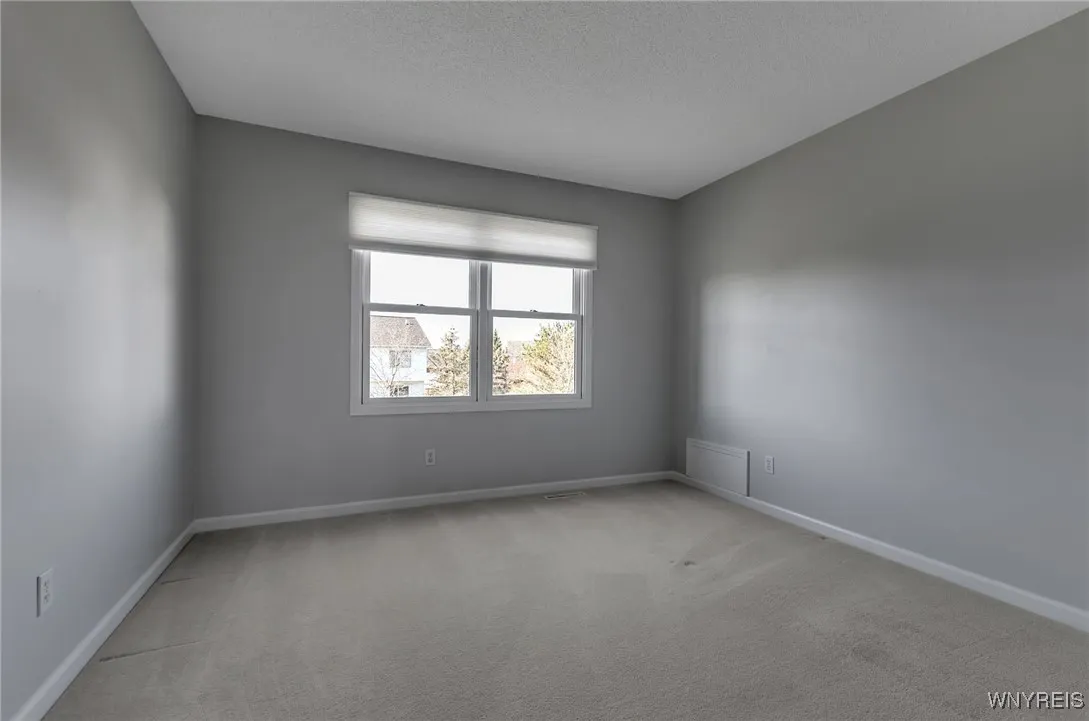 8618 Meadow Creek Court, Clarence, New York 14051, Clarence, New York 14051, 4 Bedrooms Bedrooms, 9 Rooms Rooms,2 BathroomsBathrooms,Residential,Closed,8618 Meadow Creek Court, Clarence, New York 14051,0,B1577729
