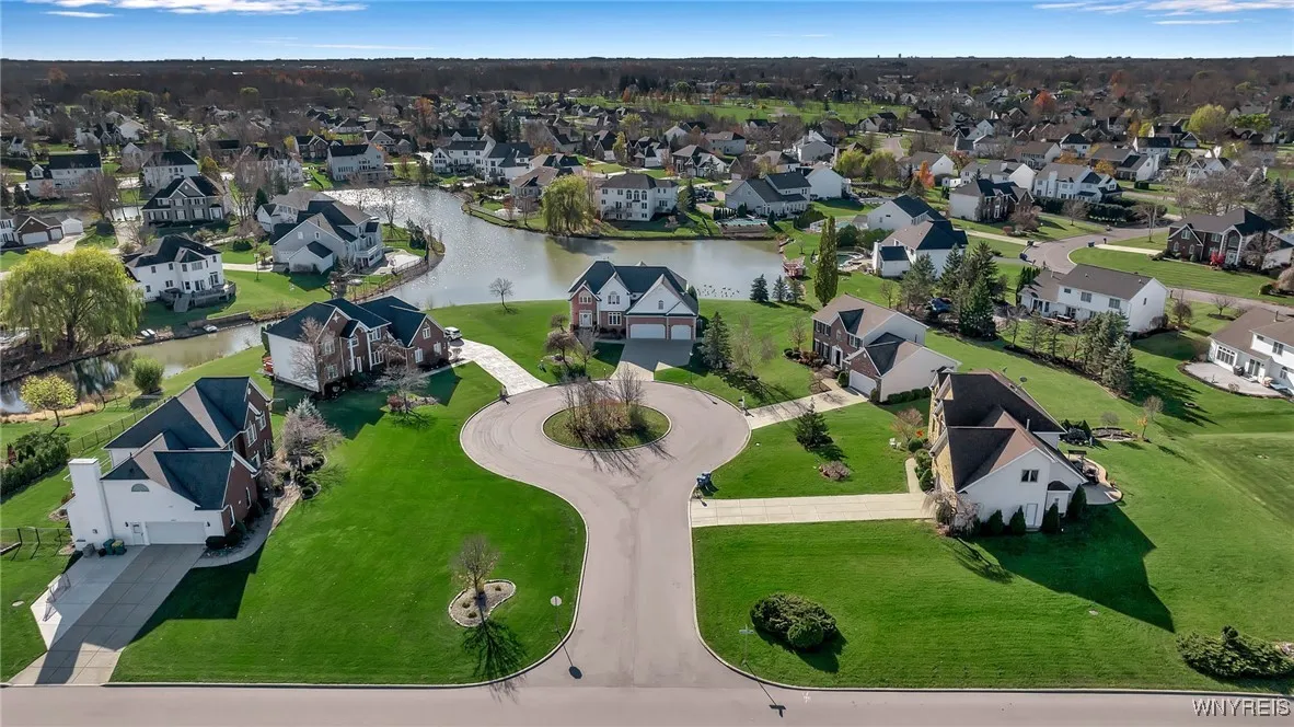 8618 Meadow Creek Court, Clarence, New York 14051, Clarence, New York 14051, 4 Bedrooms Bedrooms, 9 Rooms Rooms,2 BathroomsBathrooms,Residential,Closed,8618 Meadow Creek Court, Clarence, New York 14051,0,B1577729