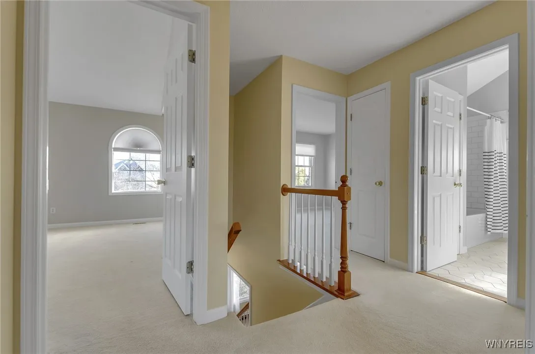 8618 Meadow Creek Court, Clarence, New York 14051, Clarence, New York 14051, 4 Bedrooms Bedrooms, 9 Rooms Rooms,2 BathroomsBathrooms,Residential,Closed,8618 Meadow Creek Court, Clarence, New York 14051,0,B1577729