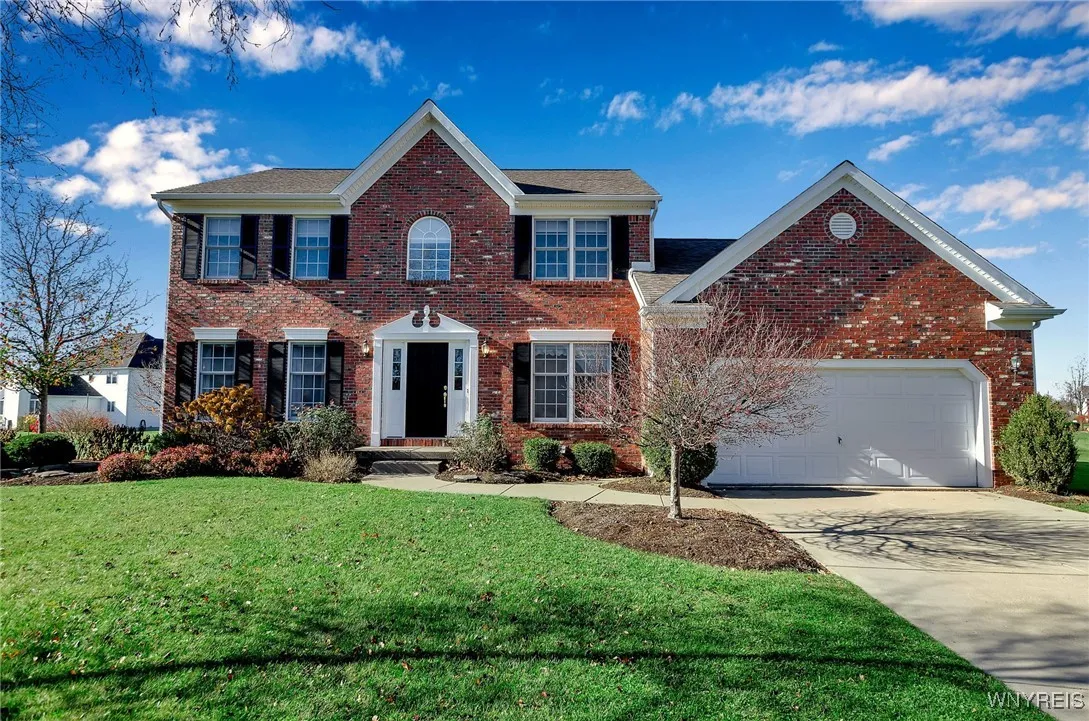 8618 Meadow Creek Court, Clarence, New York 14051, Clarence, New York 14051, 4 Bedrooms Bedrooms, 9 Rooms Rooms,2 BathroomsBathrooms,Residential,Closed,8618 Meadow Creek Court, Clarence, New York 14051,0,B1577729