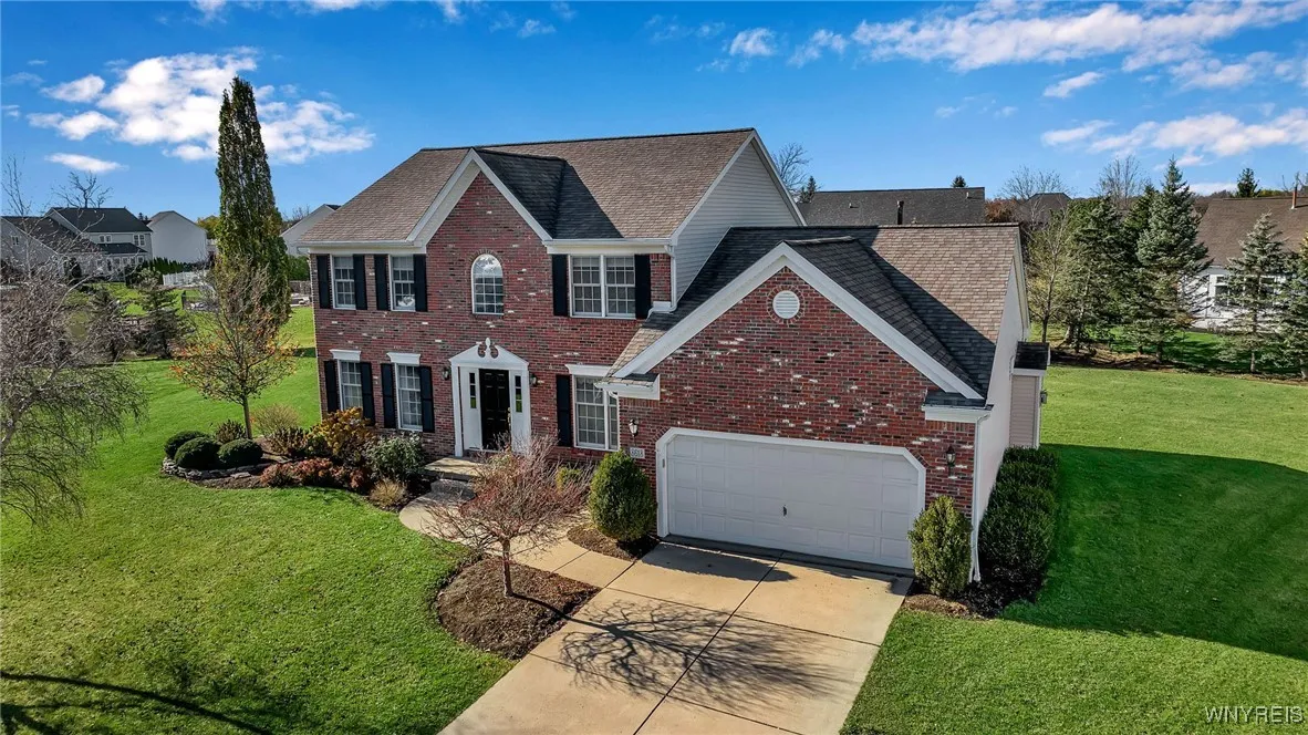 8618 Meadow Creek Court, Clarence, New York 14051, Clarence, New York 14051, 4 Bedrooms Bedrooms, 9 Rooms Rooms,2 BathroomsBathrooms,Residential,Closed,8618 Meadow Creek Court, Clarence, New York 14051,0,B1577729
