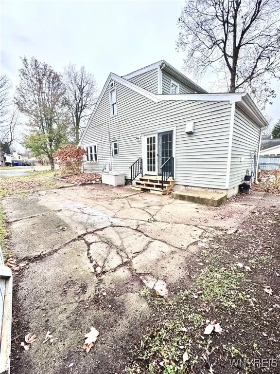 3852 Yale Avenue, Hamburg, New York 14075, Hamburg, New York 14075, 3 Bedrooms Bedrooms, 8 Rooms Rooms,1 BathroomBathrooms,Residential,Closed,3852 Yale Avenue, Hamburg, New York 14075,0,B1577904