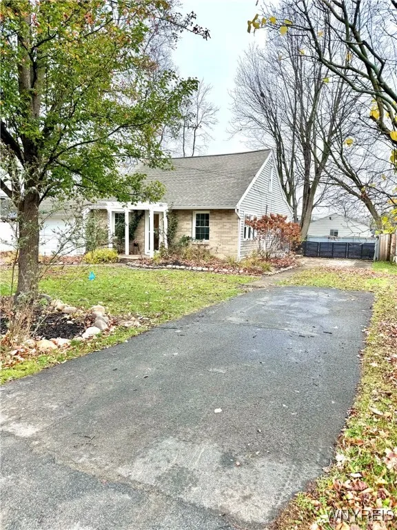 3852 Yale Avenue, Hamburg, New York 14075, Hamburg, New York 14075, 3 Bedrooms Bedrooms, 8 Rooms Rooms,1 BathroomBathrooms,Residential,Closed,3852 Yale Avenue, Hamburg, New York 14075,0,B1577904