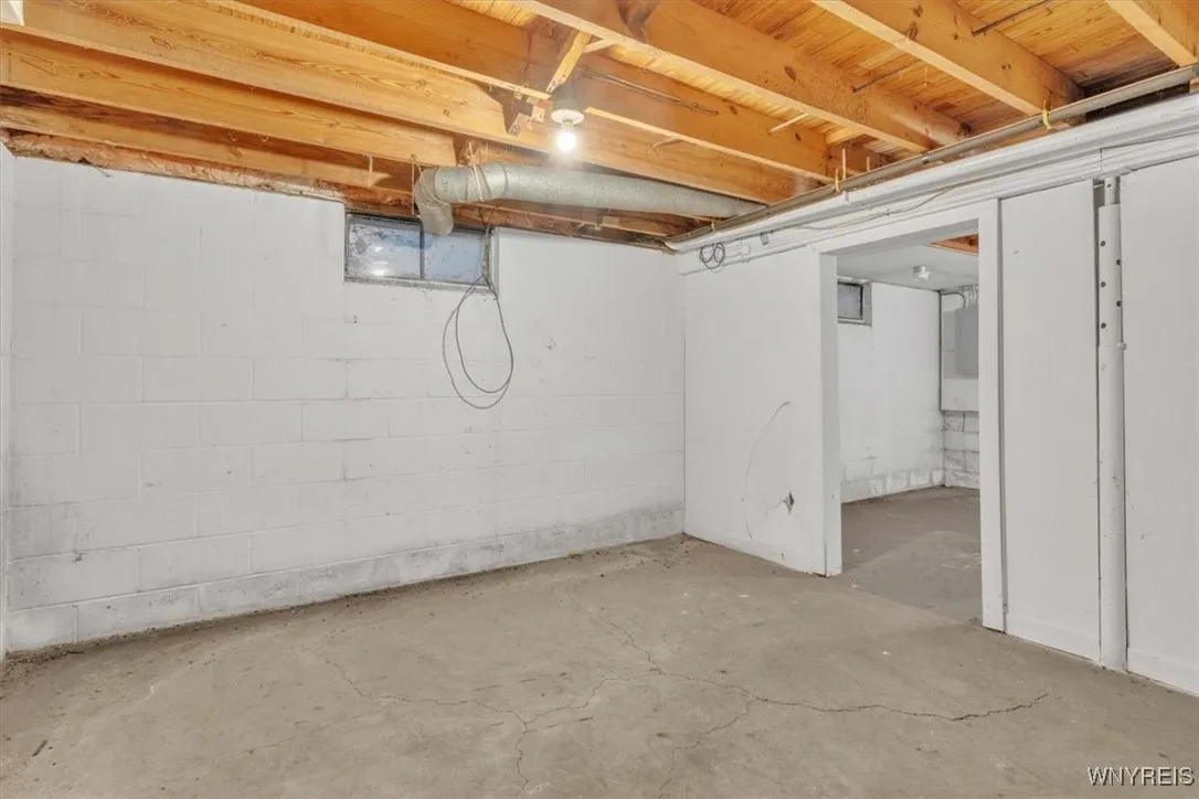 686 Girard Avenue, Aurora, New York 14052, Aurora, New York 14052, 3 Bedrooms Bedrooms, 5 Rooms Rooms,2 BathroomsBathrooms,Residential,Closed,686 Girard Avenue, Aurora, New York 14052,0,B1577908
